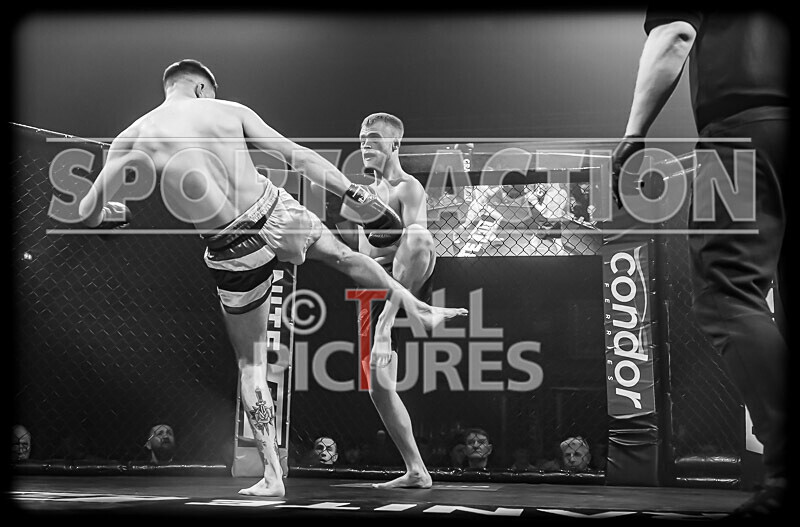 BOUT- 8 Lewis Bentley v Luke OConnor-33 - BOUT 8 - Lewis Bentley v Luke O'Connor