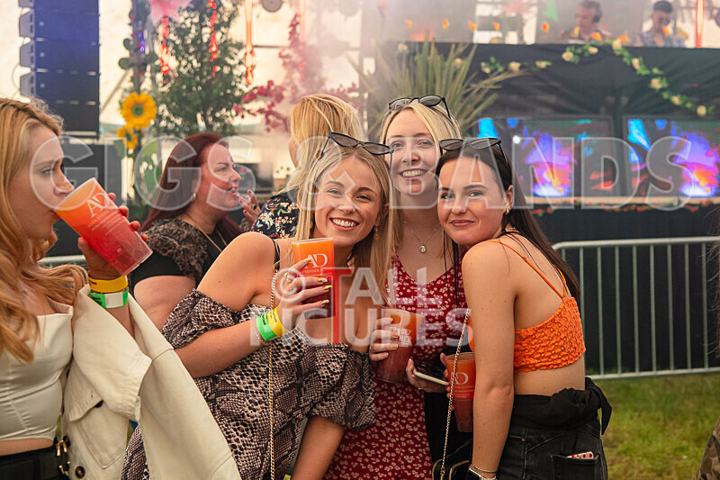 Guernsey Together Festival 2021_DANCE TENT-13 - GUERNSEY TOGETHER FESTIVAL 2021_THE DANCE TENT