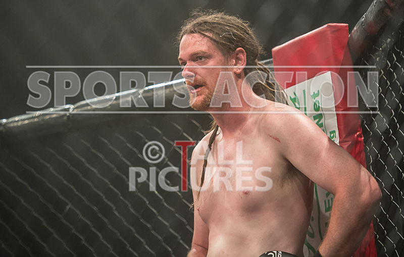 Chris Martin v Luke Riley-38 - BOUT 13