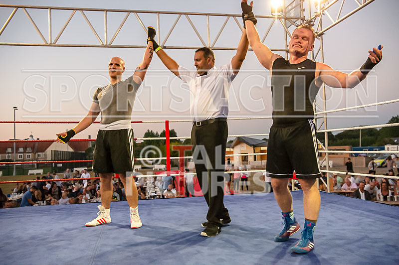 BOUT-15- Greg The Machine Gun Mackenzie v Jaques Big Dogg Colley-44 - BOUT-15: Greg 'The Machine Gun' Mackenzie v Jaques 'Big Dogg' Colley