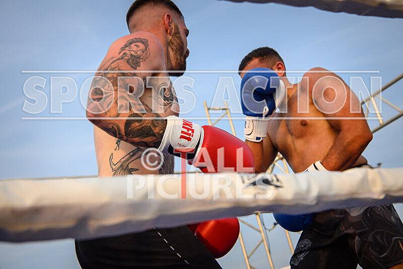 BOUT 12 - Dom Boyce v Koen Kraken Le Prevost-32 - BOUT 12 - Dom Boyce v Koen 'Kraken' Le Prevost