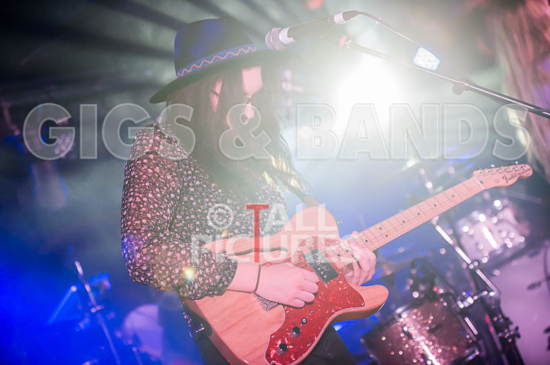 Frankie Davies-17 - FRANKIE DAVIES