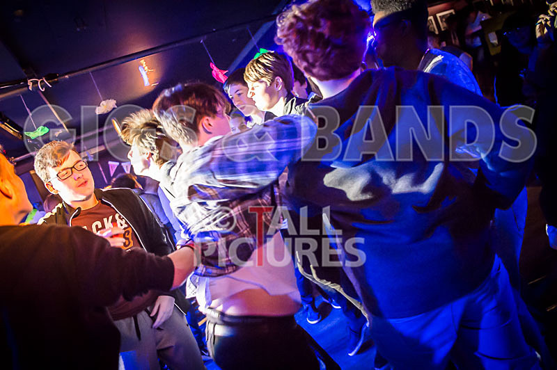 track not found-284 - track not found