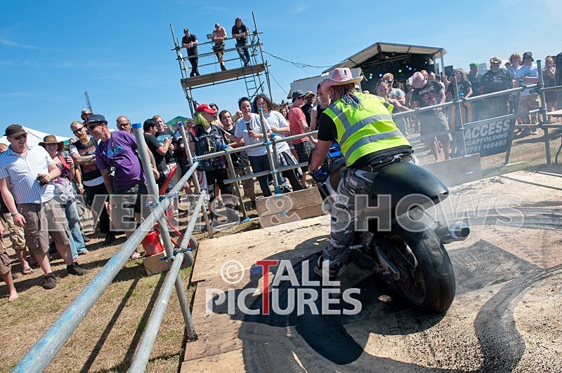 Greenman Burnout-23 - GREENMAN BURNOUTS 2010