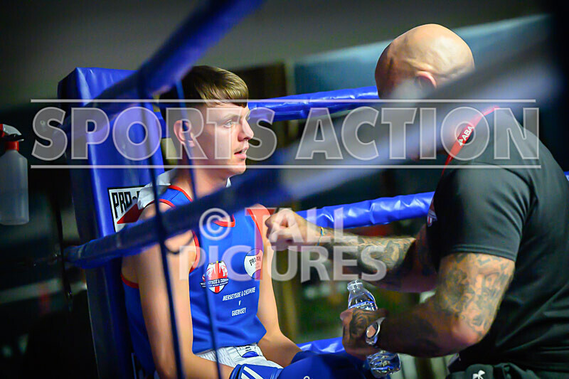 BOUT- 6 - Jamie Wilson v Declan Hunt-37 - BOUT 6 - Jamie Wilson v Declan Hunt