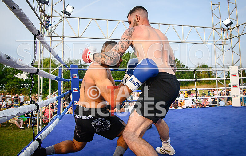 BOUT 12 - Dom Boyce v Koen Kraken Le Prevost-21 - BOUT 12 - Dom Boyce v Koen 'Kraken' Le Prevost