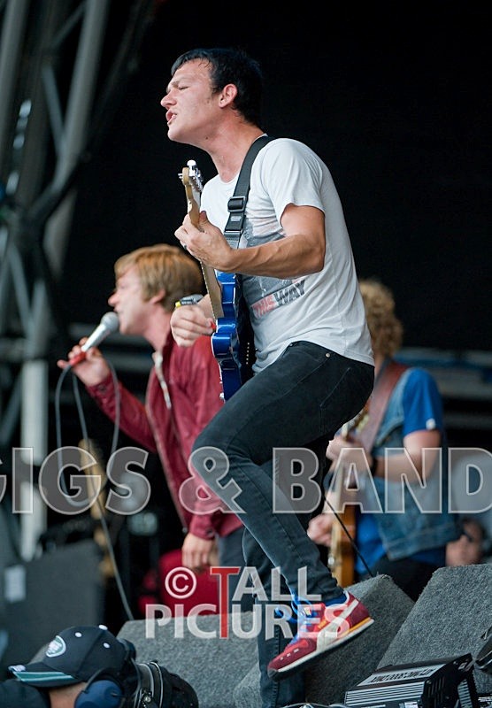 Cage the Elephant-24 - CAGE THE ELEPHANT