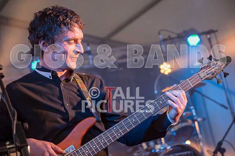 The High Tides-27 - THE HIGH TIDES