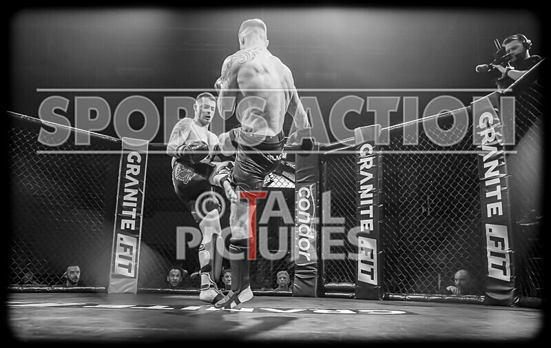 BOUT- 4 - Clayton Taylor v Alex Atkinson-9 - BOUT 4 - Clayton Taylor v Alex Atkinson