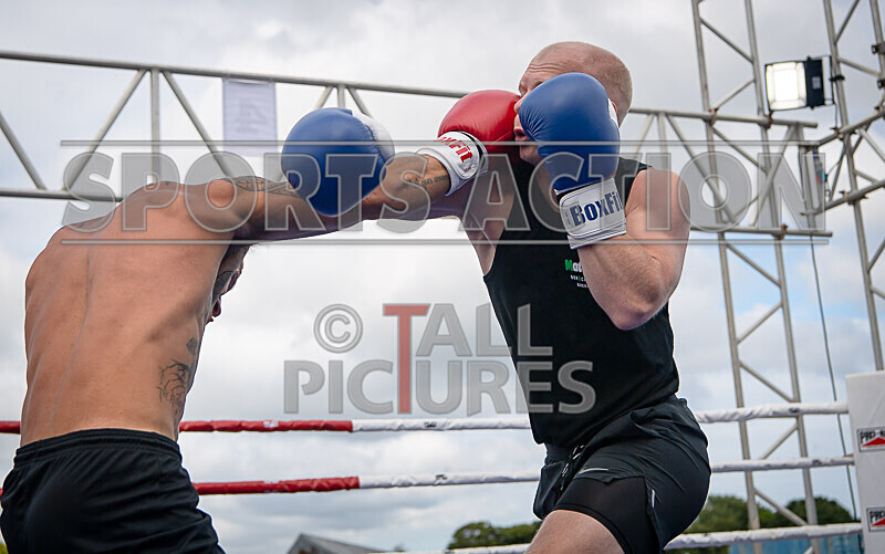 BOUT 6- Jason Danger Mouse Enticott v Martin the Granite Man Savident- - BOUT 6- Jason 'Danger Mouse' Enticott v Martin 'the Granite Man' Savident