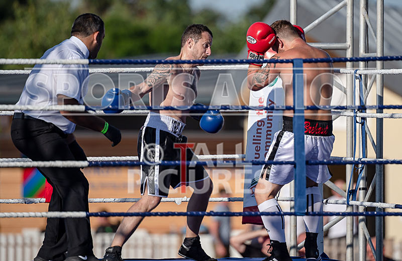BOUT-3- Simon The Machine March v Rob The Brutal Brehaut-17 - BOUT-3 Simon 'The Machine' March v Rob 'The Brutal' Brehaut