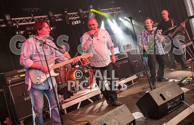 No Paparazzi-94 - NO PAPARAZZI