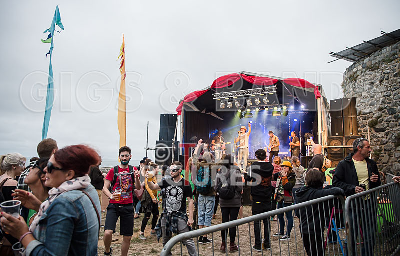 The Pirates-7 - THE PIRATES