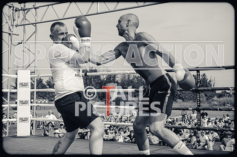 BOUT 3 - Dangerous Dan Cavanagh v Tim Scrappy Doo Rogers-43 - BOUT 3 - 'Dangerous' Dan Cavanagh v Tim 'Scrappy Doo' Rogers