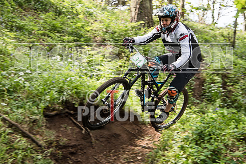 MTB_Downhill_15-05-2016-44 - DOWNHILL SERIES 2016_ROUND-3
