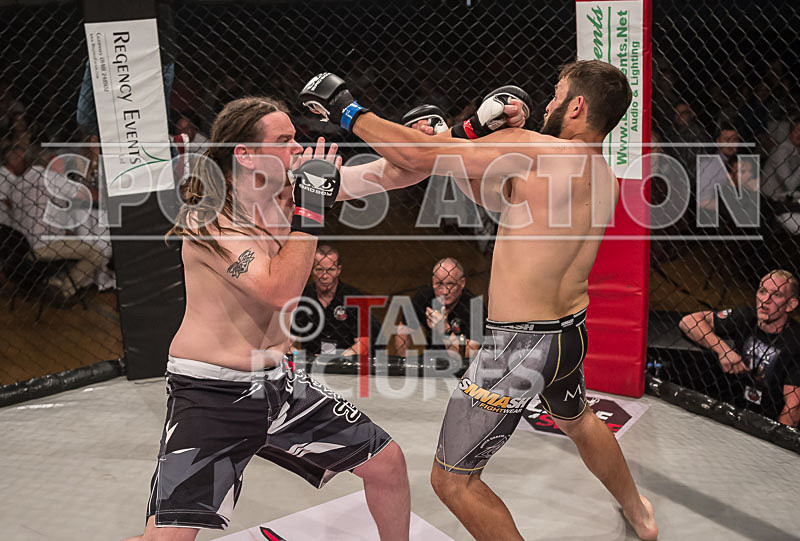 Chris Martin v Luke Riley-10 - BOUT 13