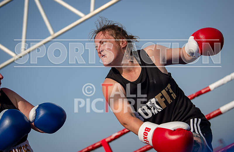 BOUT 5 - Emma -the Mentalist- Martin v Katie -the Lioness- Le Tissier- - BOUT 5 - Emma 'the Mentalist' Martin v Katie 'the Lioness' Le Tissier