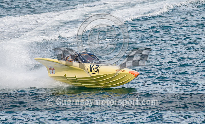 Powerboats_09-10-2016-45 - GPA STANLEY GIBBONS SERIES_RACE-10