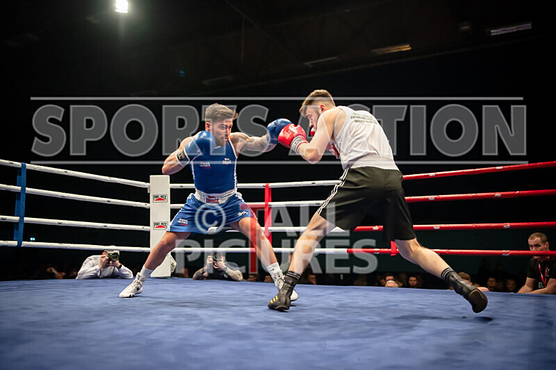 Bout 20_Chris Sumner v Keiran Bailey-1-6 - Bout 20_Chris Sumner v Keiran Bailey