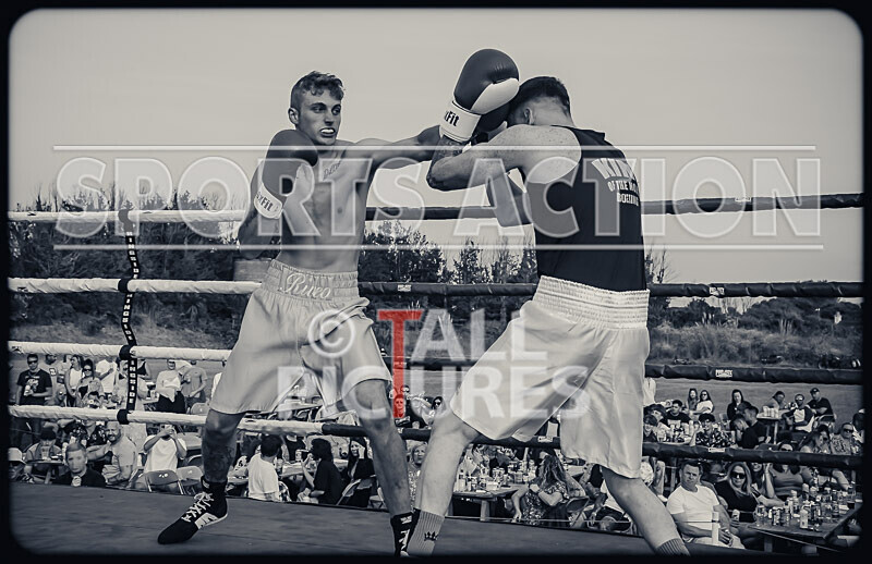 BOUT 11 - Raging Bull Jay Rive v Reece the Bomber Blondel-51 - BOUT 11 - 'Raging Bull' Jay Rive v Reece 'the Bomber' Blondel