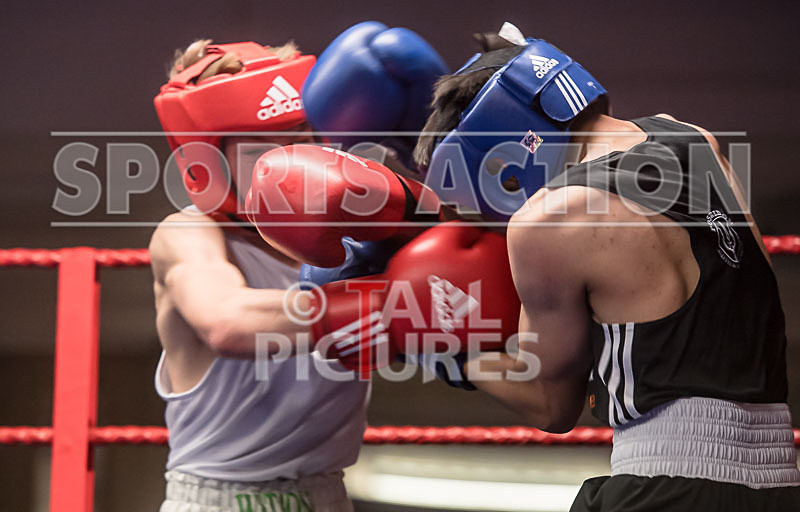 Bout - 2_Charlie Watson v Ashlin Totten-5 - Bout - 2_Charlie Watson v Ashlin Totten