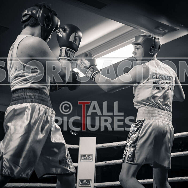 BOUT 3_Ethan Le Moignan v Mitchel Keene-7 - BOUT 3_Ethan Le Moignan v Mitchel Keene