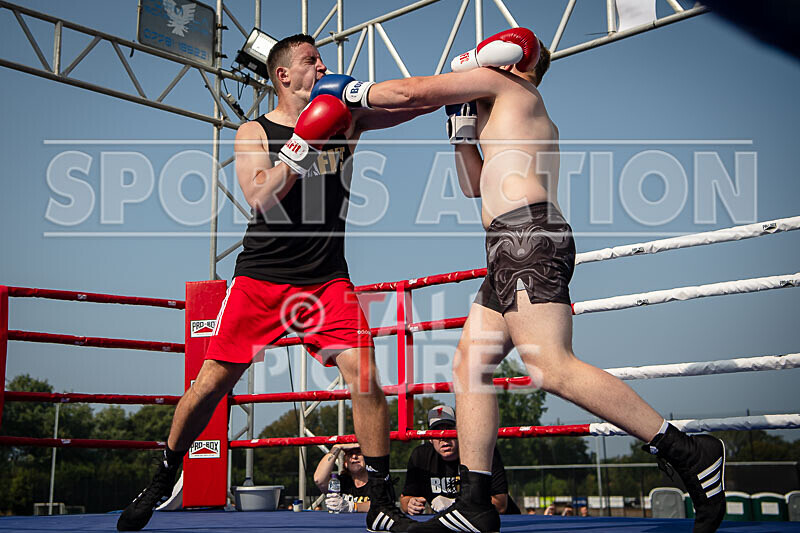 BOUT 1 - Ivan -El Terrible- v Elliot Cocket-31 - BOUT 1 - Ivan 'El Terrible' Donaldson v Elliot Cocket