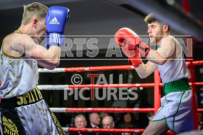 BOUT- 10 - Tom Teers v Shane Smith-51 - BOUT: 10 - Tom Teers v Shane Smith