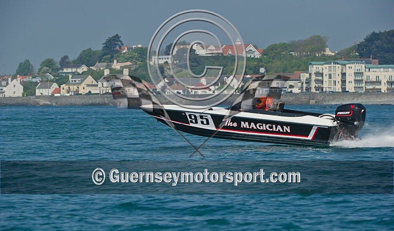 Powerboat_2011_Round-1-50 - ROUND-1 NORTH BEACH OUTER