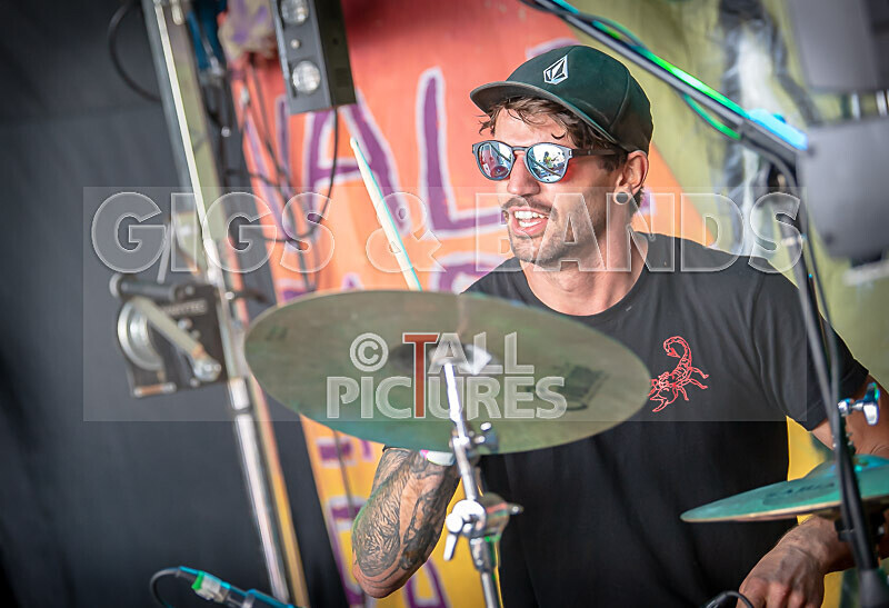 The Dust-3 - THE DUST