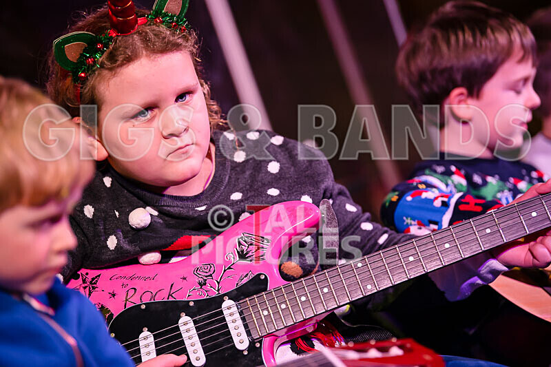 SoPM Christmas Concert 2019-44 - SCHOOL OF POPULAR MUSIC CHRISTMAS CONCERT 2019