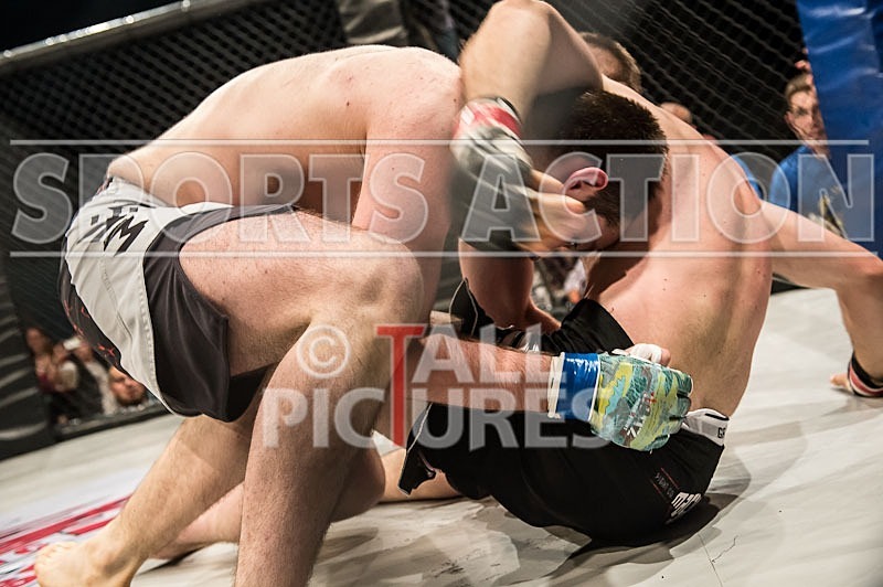 Cage Fighting_2012_Bout 11-46 - BOUT-11