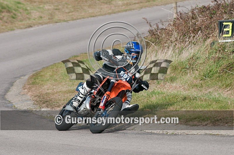 Ald Hill Bike-50 - ALDERNEY HILL CLIMB 2009