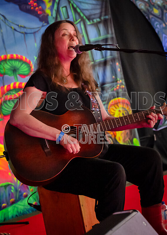 Maryen Cairns-2 - MARYEN CAIRNS