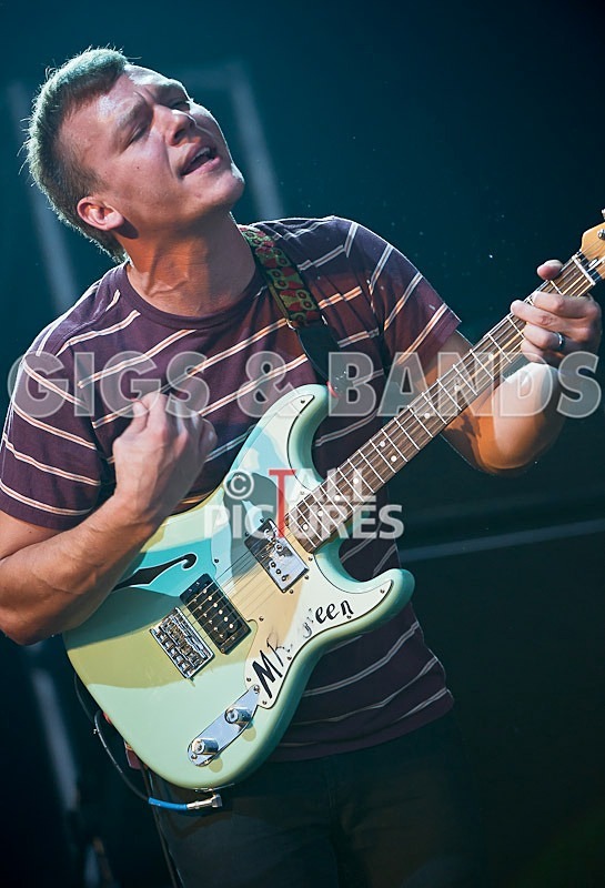 Cage the Elephant-58 - CAGE THE ELEPHANT