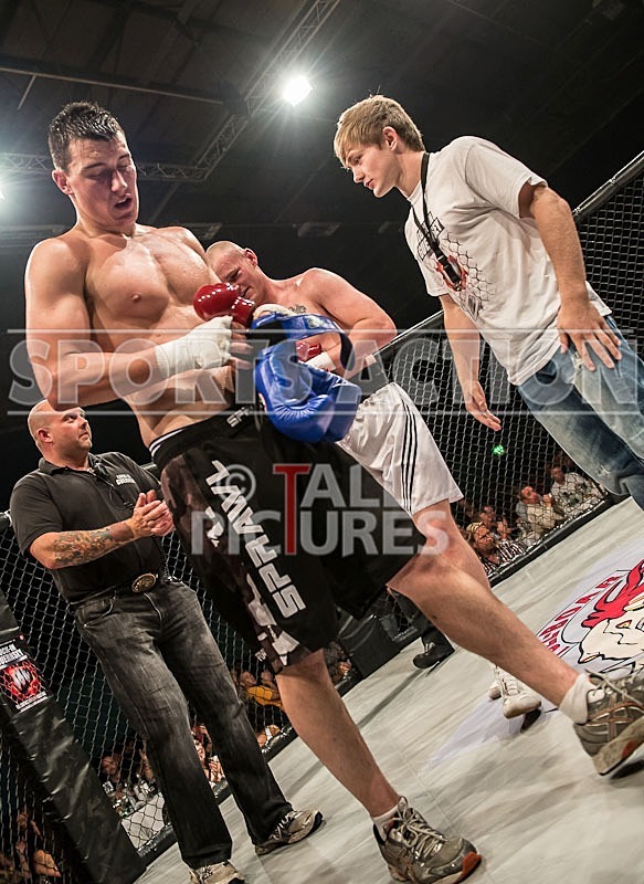 Cage Fighting_2012_Bout 4-55 - BOUT-4