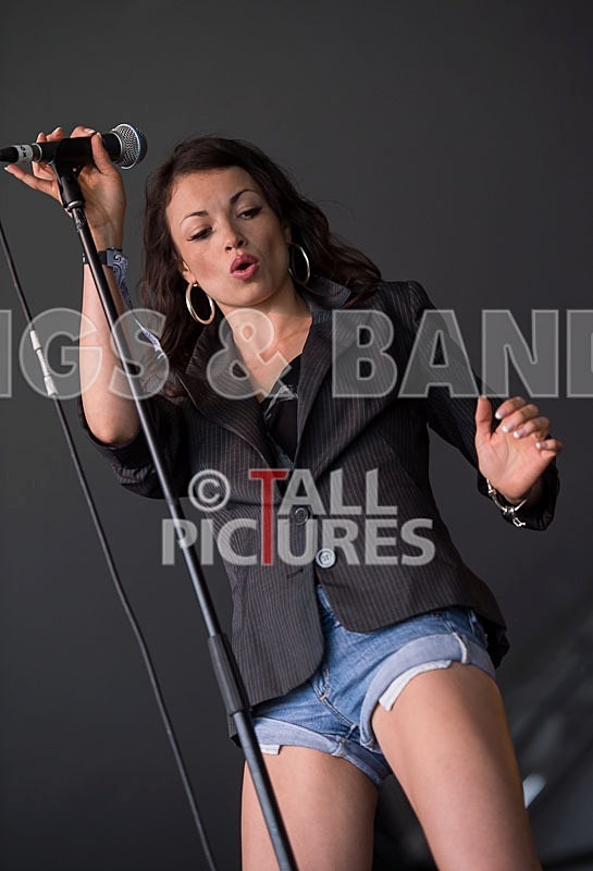 Kitten  The Hip-1 - KITTEN & THE HIP