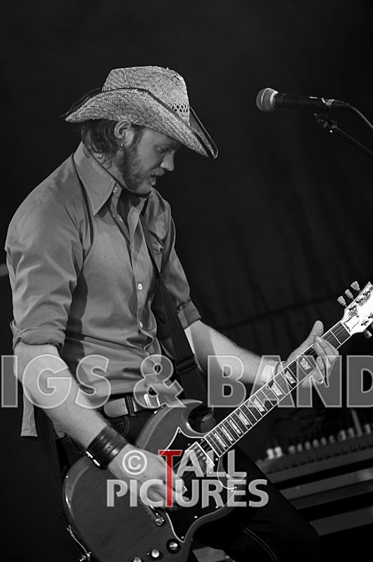 Teaspoonriverneck-140 - TEASPOONRIVERNECK AT IVY CASTLE