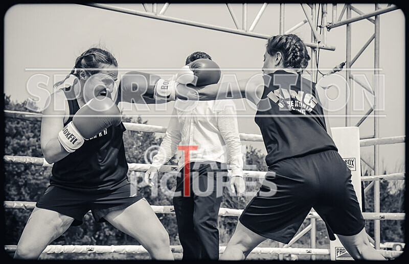 BOUT 1 - Emma the Mentalist Martin v Joanna the Hammer Wheatley-20 - BOUT 1 - Emma 'the Mentalist' Martin v Joanna 'the Hammer' Wheatley