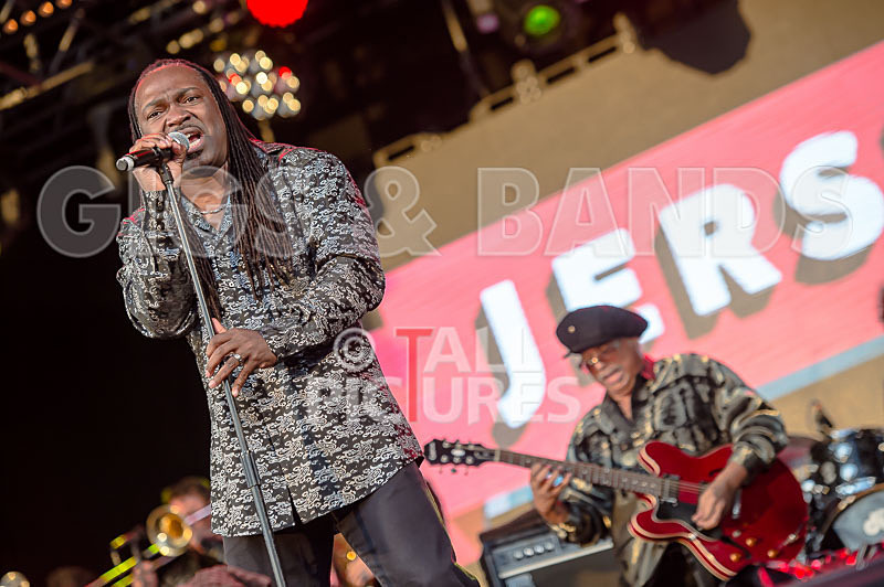Earth Wind Fire Experience-9 - EARTH WIND & FIRE EXPERIENCE feat. AL McKAY