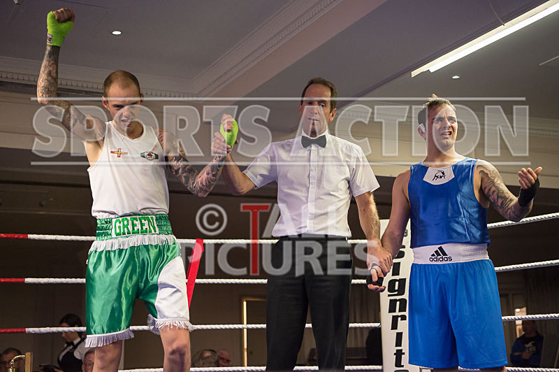 Bout 6 - Nathan Green v Sean Gibbs-3 - DINNER BOXING_20-11-2015 - THE PRESS EDIT