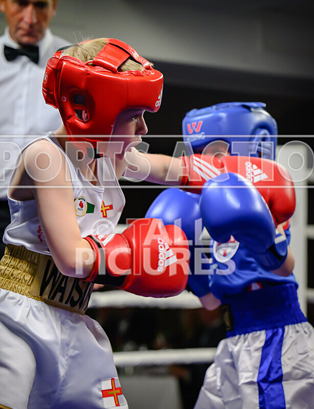 BOUT- 2 - Leon Watson v Callum Cain-40 - BOUT 2 - Leon Watson v Callum Cain
