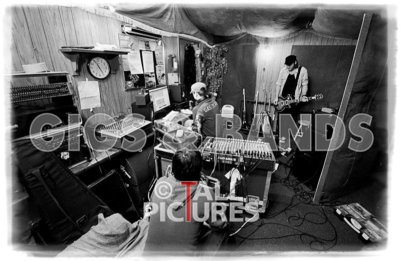 Teaspoonriverneck Studio Session-23_BW - TEASPOONRIVERNECK