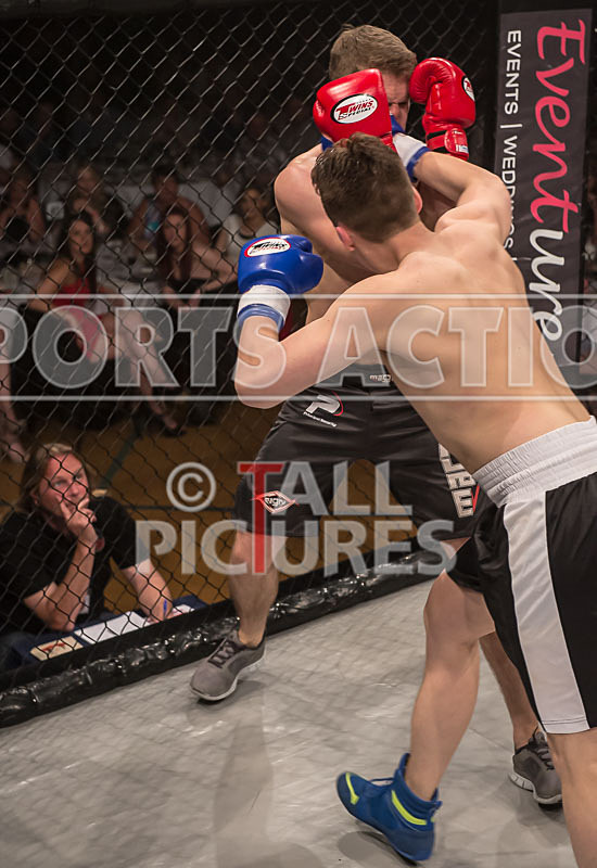 Paul ONeil v Robert Hurst-24 - BOUT 2