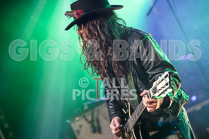 Johnny Cage and the Voodoo Groove-47 - JOHNNY CAGE AND THE VOODOO GROOVE