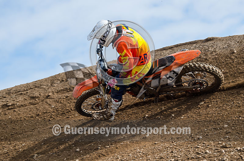 Moto-X_17-02-2-18-55 - MOTO-X_17-02-2018