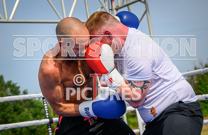 BOUT 3 - Dangerous Dan Cavanagh v Tim Scrappy Doo Rogers-41 - BOUT 3 - 'Dangerous' Dan Cavanagh v Tim 'Scrappy Doo' Rogers