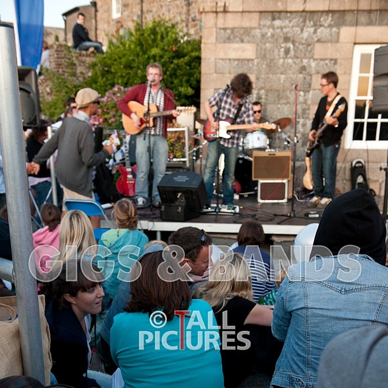 Castle Music-21 - CASTLE CORNET MUSIC NIGHTS 2009