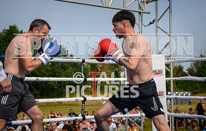 BOUT 2 - Roland 30 Seconds Archer v Sam Heart Breaker Catto-34 - BOUT 2 - Roland '30 Seconds' Archer v Sam 'Heart Breaker' Catto