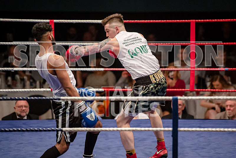 BOUT- 20 - Casey De La Mare v Amar Kayani-25 - BOUT-20 - Casey De La Mare v Amar Kayani